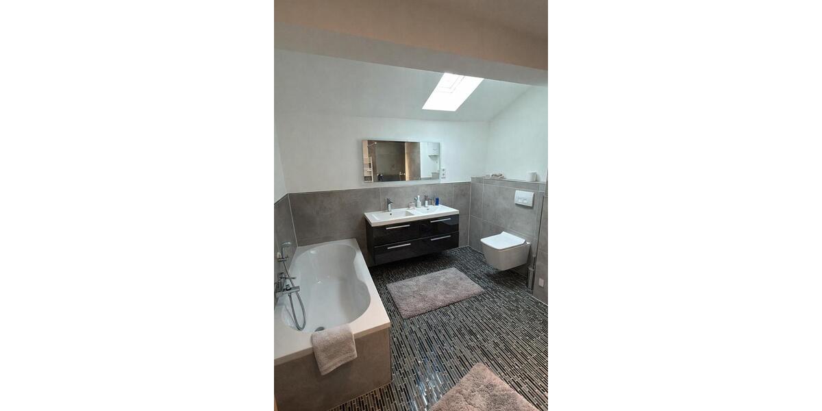 Etagenwohnung Hamm Herringen - 4 Zimmer, 130 m&sup2;, 1.195&euro; | Angebot:26051269