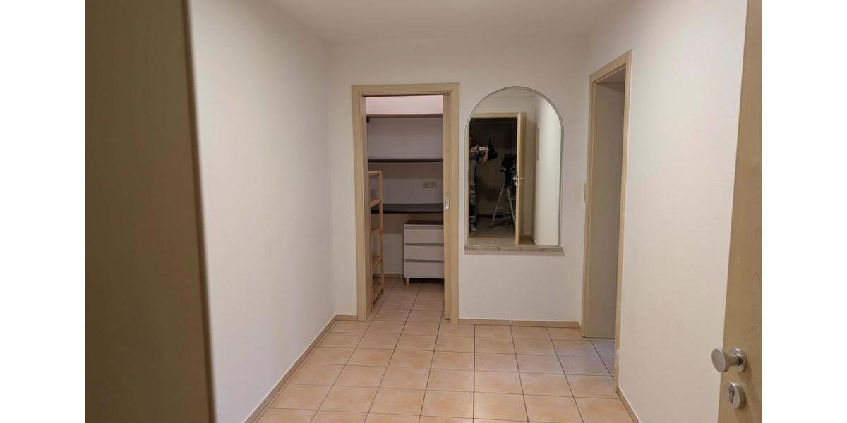 Etagenwohnung Burgoberbach - 2 Zimmer, 68 m&sup2;, 660&euro; | Angebot:25716698