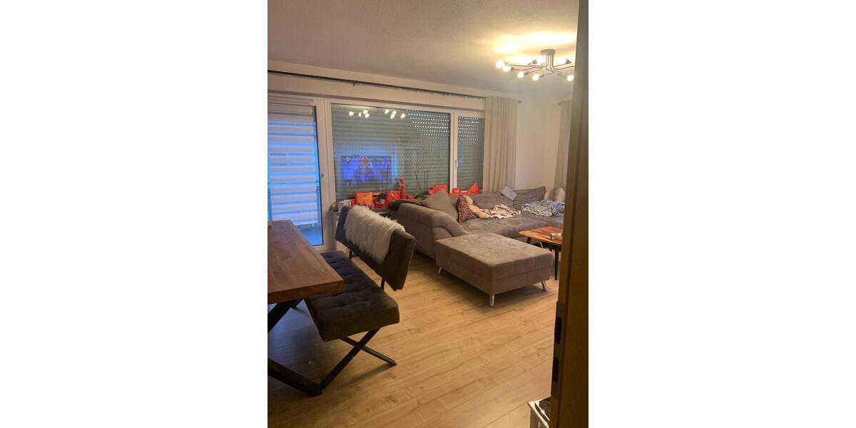 Etagenwohnung Blomberg - 3 Zimmer, 92 m&sup2;, 620&euro; | Angebot:26531294