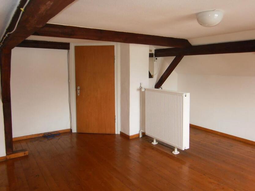Schönes DachgeschossZimmer in 5er WG in Fernwald