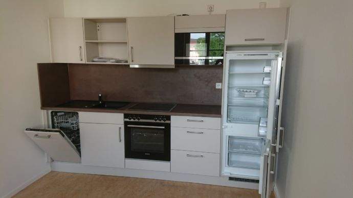 Etagenwohnung Dessau-Roßlau Innenstadt - 2 Zimmer, 69 m&sup2;, 497&euro; | Angebot:26672262