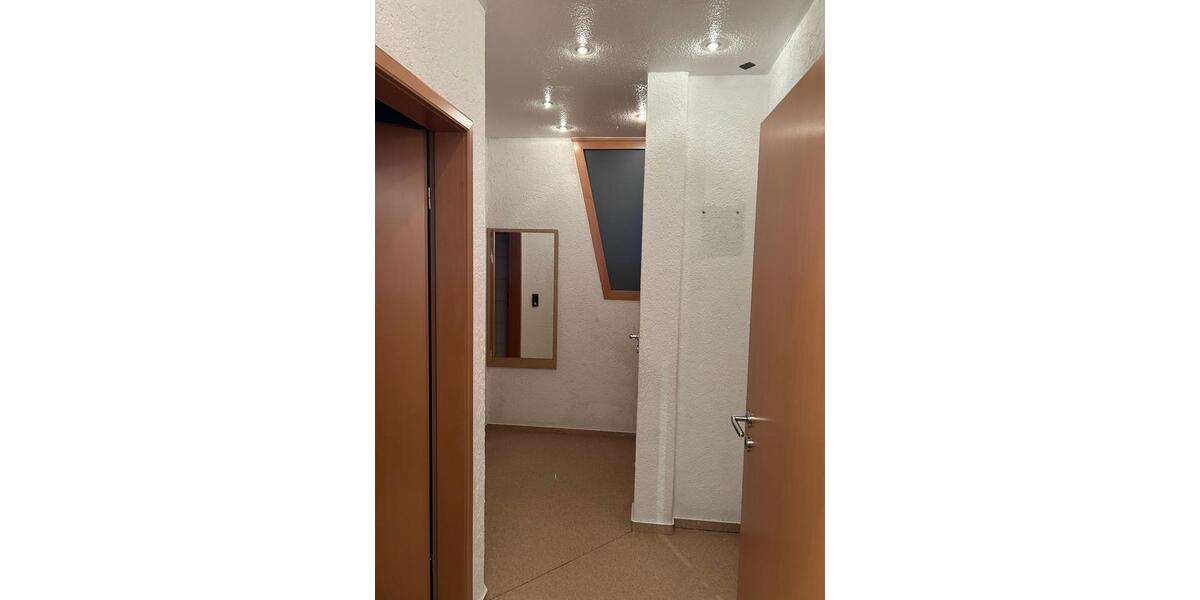 Dachgeschoßwohnung Lohra - 3 Zimmer, 58 m&sup2;, 780&euro; | Angebot:24806183