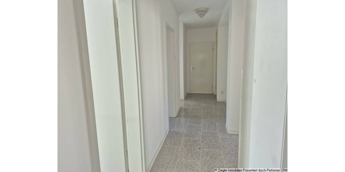 Etagenwohnung Sandhausen - 6 Zimmer, 148 m&sup2;, 1.850&euro; | Angebot:26833552