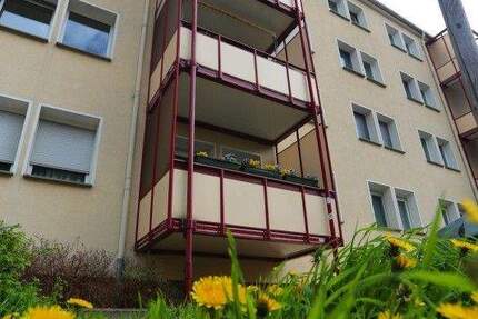 Wohnung Dessau-Roßlau Innenstadt - 2 Zimmer, 48 m&sup2;, 360&euro; | Angebot:25287430