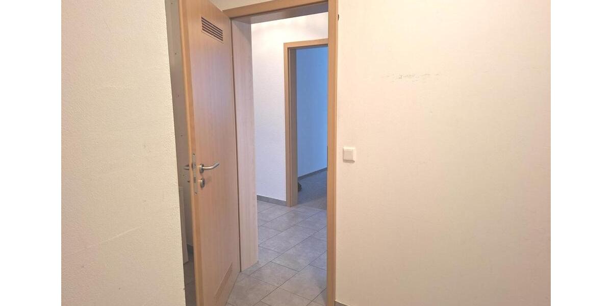Erdgeschoßwohnung Varel - 3 Zimmer, 75 m&sup2;, 800&euro; | Angebot:24781637