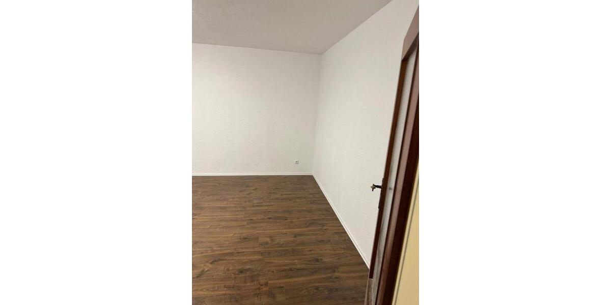 Etagenwohnung Duisburg Hamborn - 2 Zimmer, 65 m&sup2;, 420&euro; | Angebot:26619375
