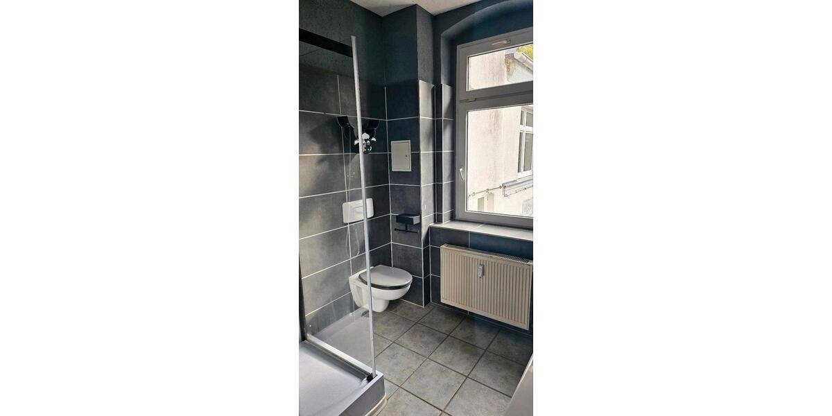 Etagenwohnung Oberlungwitz - 4 Zimmer, 106 m&sup2;, 750&euro; | Angebot:24159499