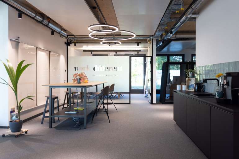Büro in Dachau 1.099 € 27 m²