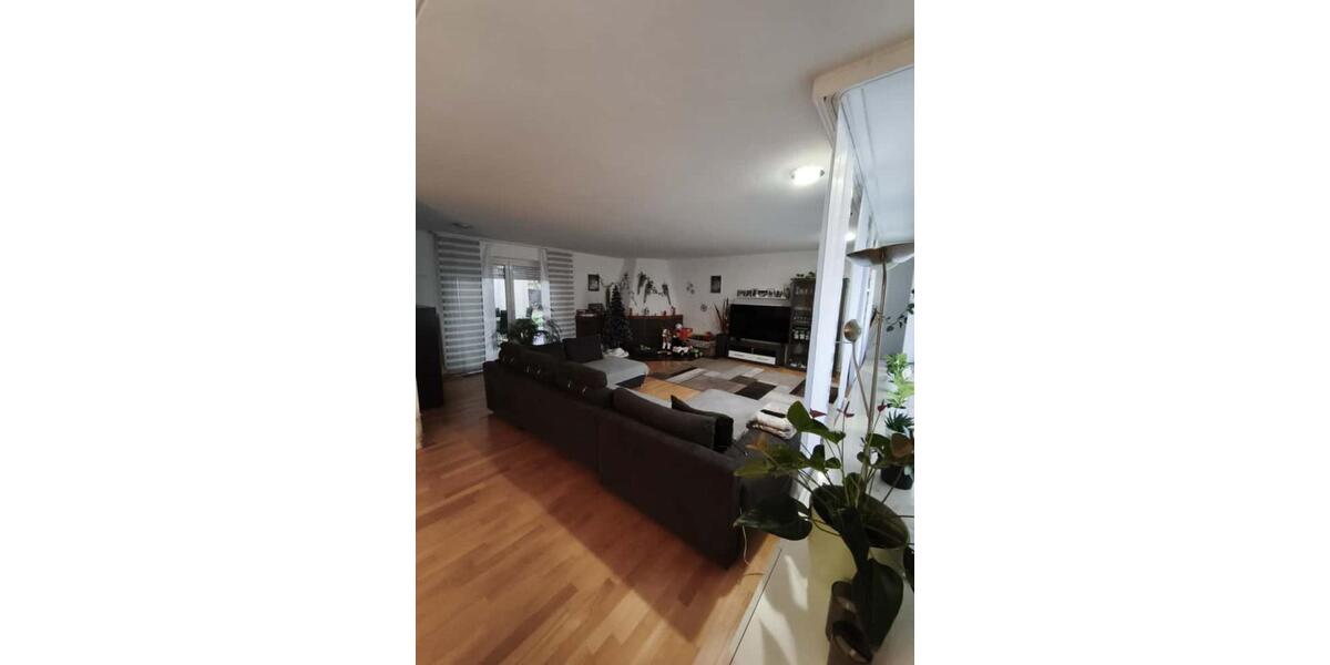Maisonettenwohnung Lingen (Ems) Gauerbach - 4 Zimmer, 150 m&sup2;, 1.300&euro; | Angebot:24627746