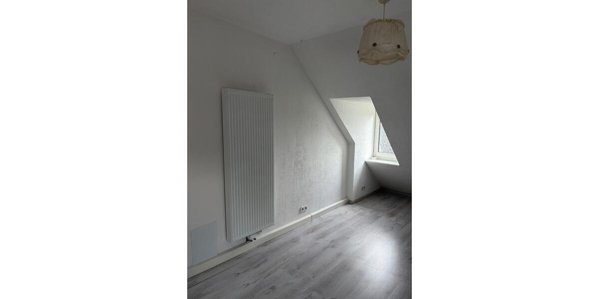Dachgeschoßwohnung Siegen - 2 Zimmer, 59 m&sup2;, 600&euro; | Angebot:26613578