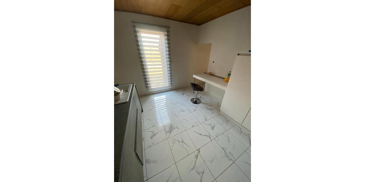 Einfamilienhaus Einbeck - 11 Zimmer, 280 m&sup2;, 1.500&euro; | Angebot:26385960