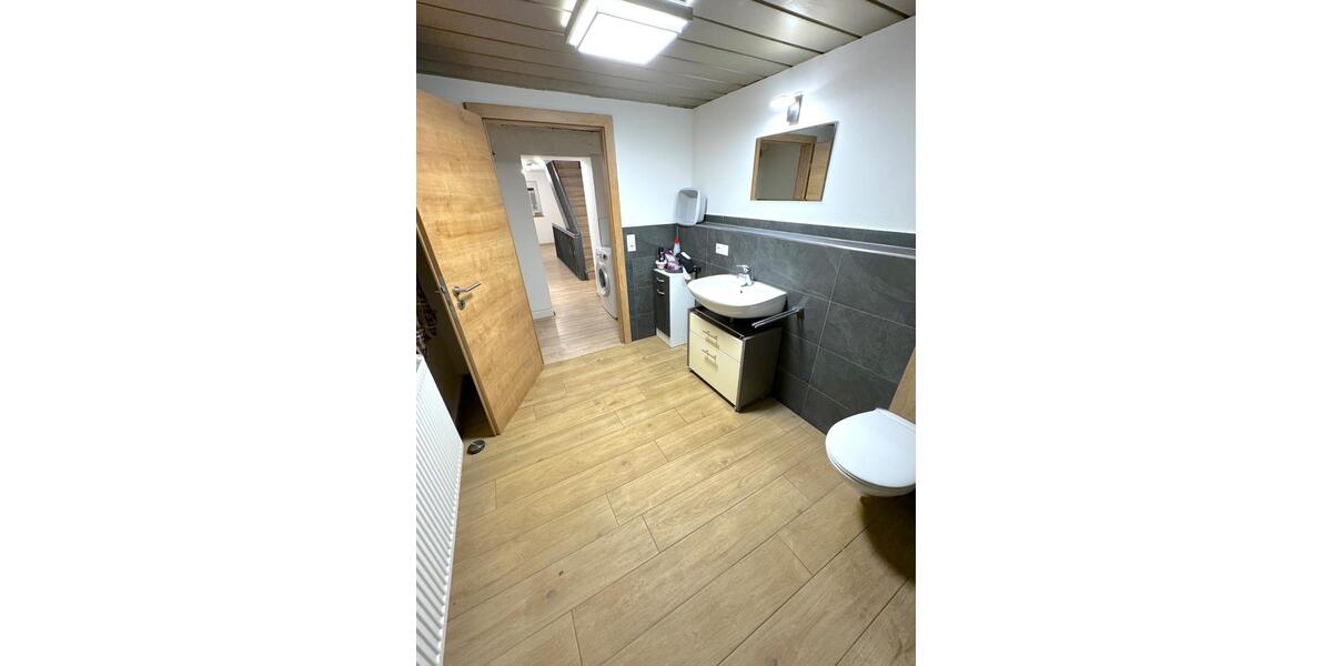 Etagenwohnung Landau an der Isar - 1 Zimmer, 25 m&sup2;, 450&euro; | Angebot:24976719