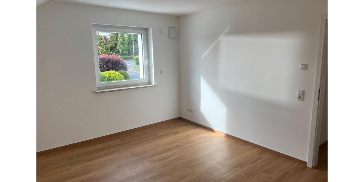 Maisonettenwohnung Adelsdorf - 3 Zimmer, 94 m&sup2;, 1.300&euro; | Angebot:26660349