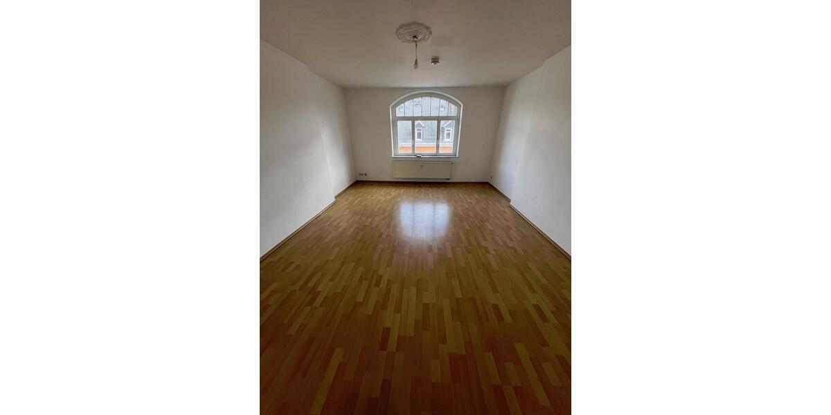 Dachgeschoßwohnung Freiberg - 2 Zimmer, 64 m&sup2;, 380&euro; | Angebot:22989492