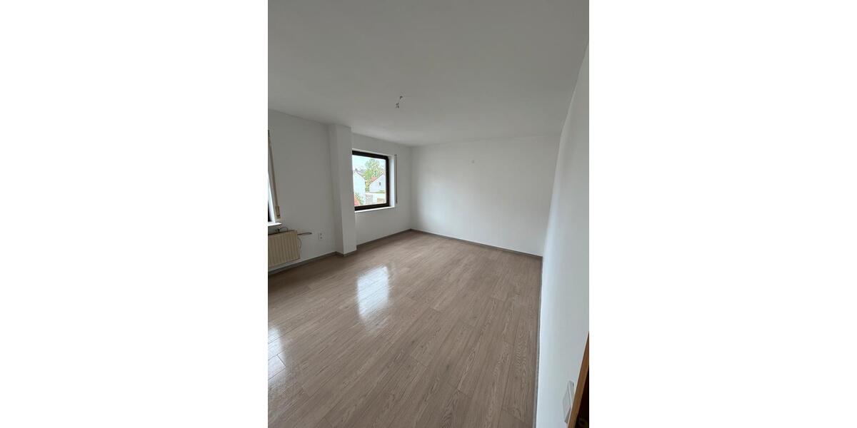 Etagenwohnung Elz - 6 Zimmer, 71 m&sup2;, 800&euro; | Angebot:26548791