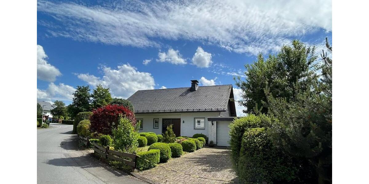 Einfamilienhaus Schmallenberg - 7 Zimmer, 165 m&sup2;, 1.450&euro; | Angebot:24987611