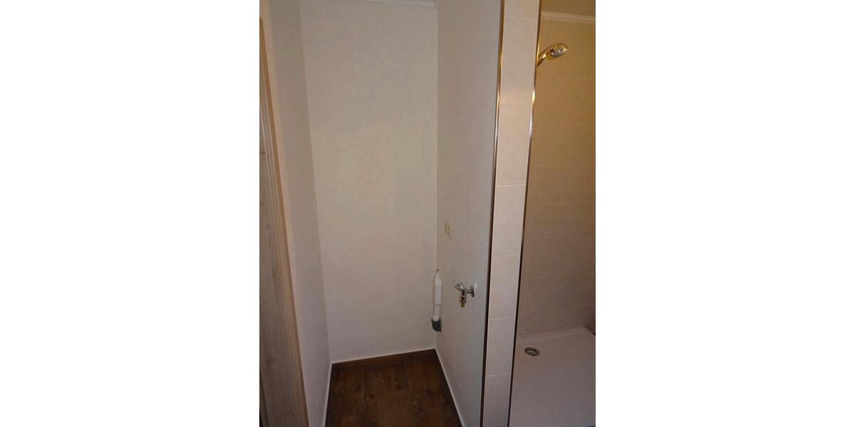 Etagenwohnung Schöfweg - 4 Zimmer, 130 m&sup2;, 800&euro; | Angebot:26367728