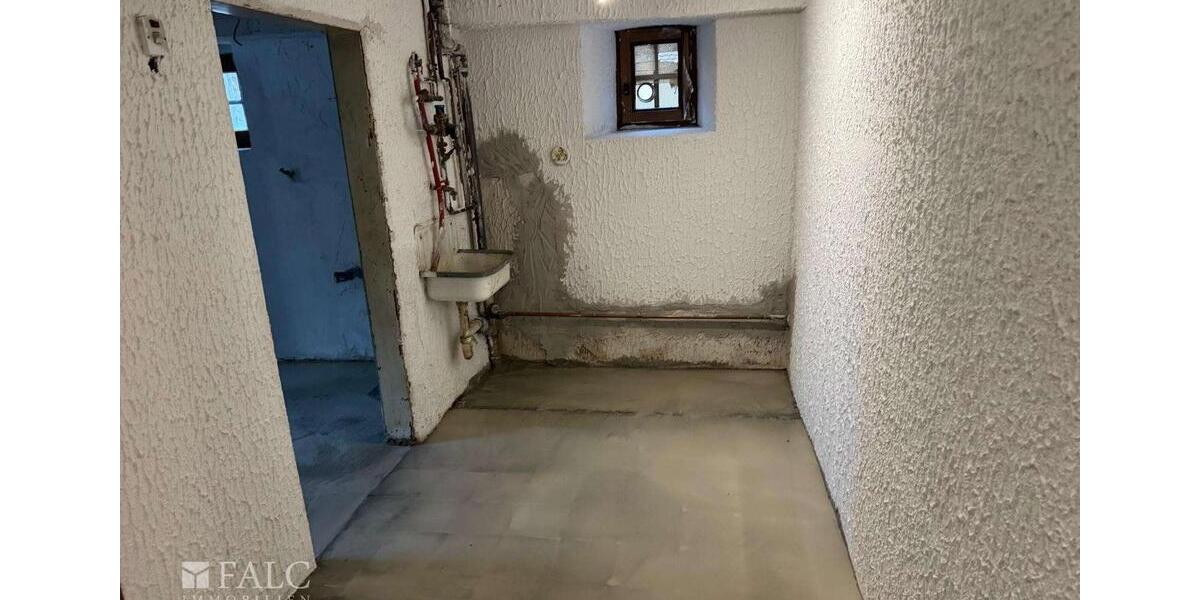 Einfamilienhaus Vestenbergsgreuth - 4 Zimmer, 180 m&sup2;, 1.100&euro; | Angebot:23991338