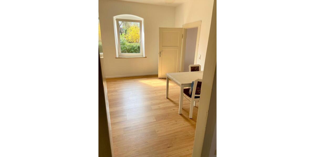 Hochparterre Neustadt an der Aisch - 4 Zimmer, 142 m&sup2;, 1.150&euro; | Angebot:26227719
