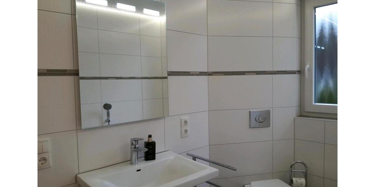 Etagenwohnung Freisen - 2 Zimmer, 95 m&sup2;, 720&euro; | Angebot:26579915
