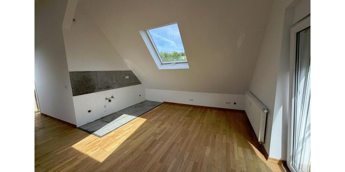 Dachgeschoßwohnung Gummersbach Berstig Süd - 2 Zimmer, 55 m&sup2;, 500&euro; | Angebot:26560257