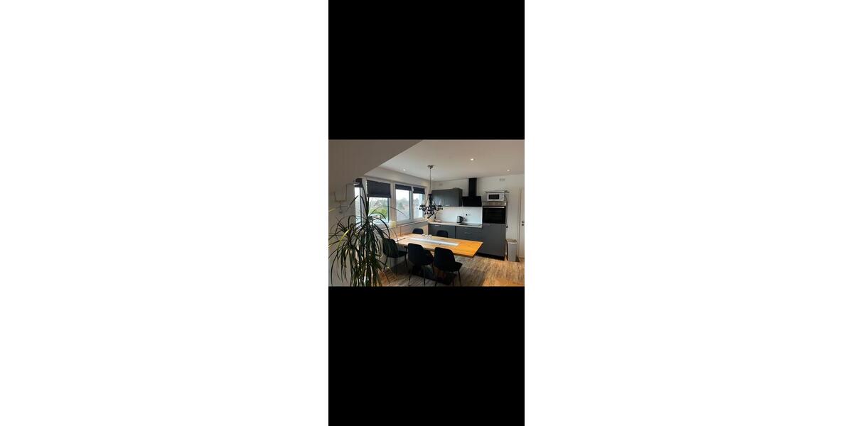 Dachgeschoßwohnung Leezen - 2.5 Zimmer, 80 m&sup2;, 1.100&euro; | Angebot:25269346