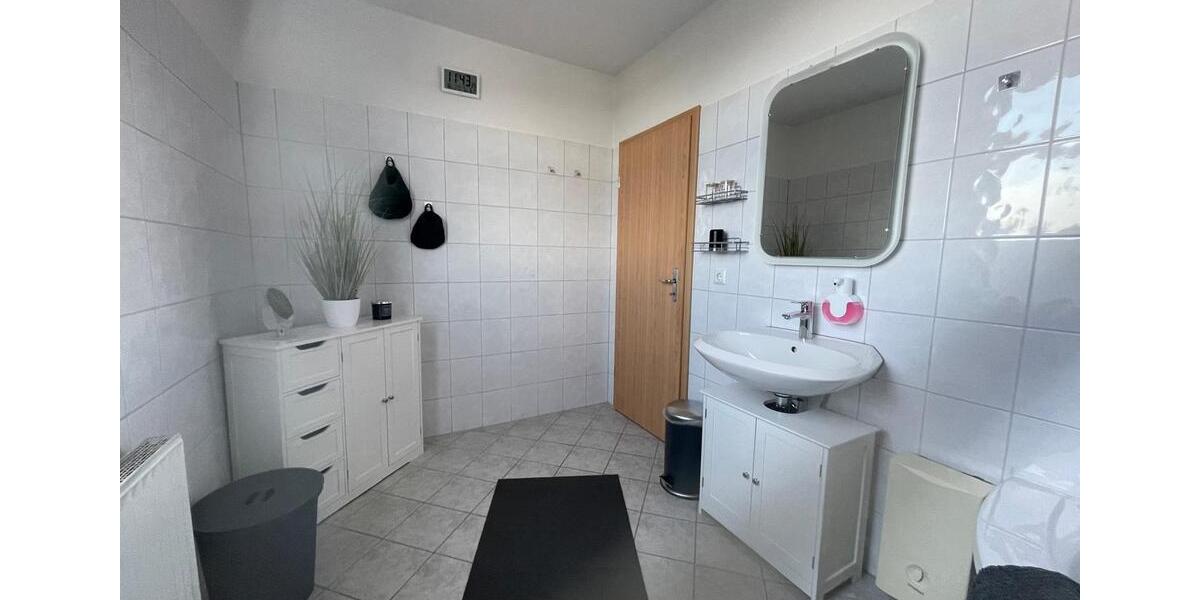 Kurzzeitvermietung Messezimmer 1 zimmer