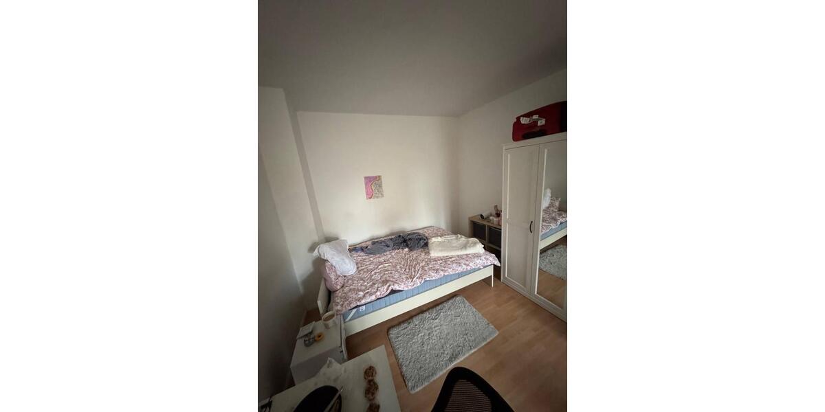 Wohnen auf Zeit Hof Altstadt - 1 Zimmer, 20 m&sup2;, 400&euro; | Angebot:25757487