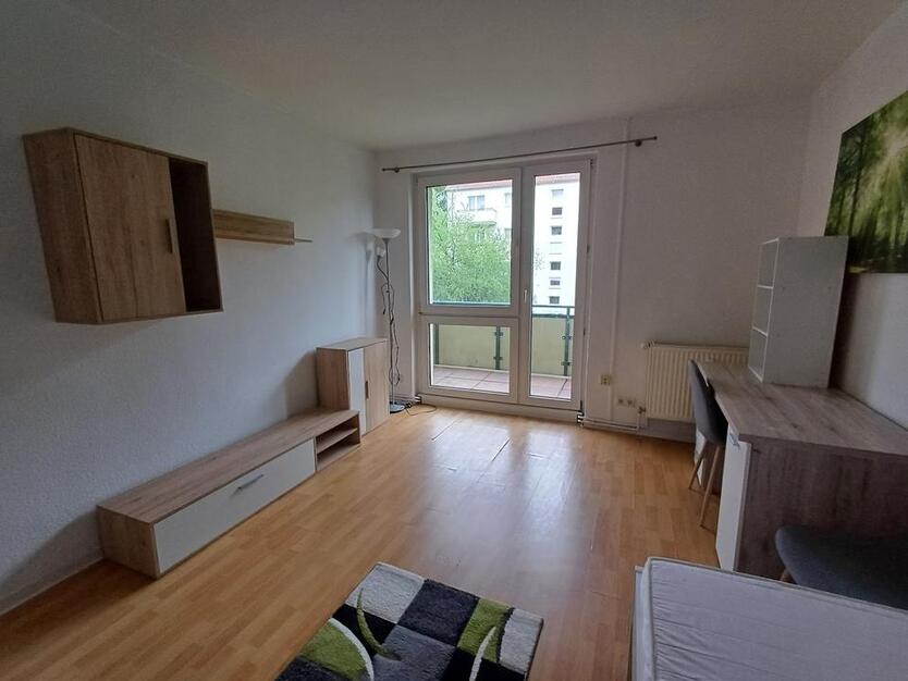 Die perfekte Studi-WG - möbliert - 1. OG mitte zimmer