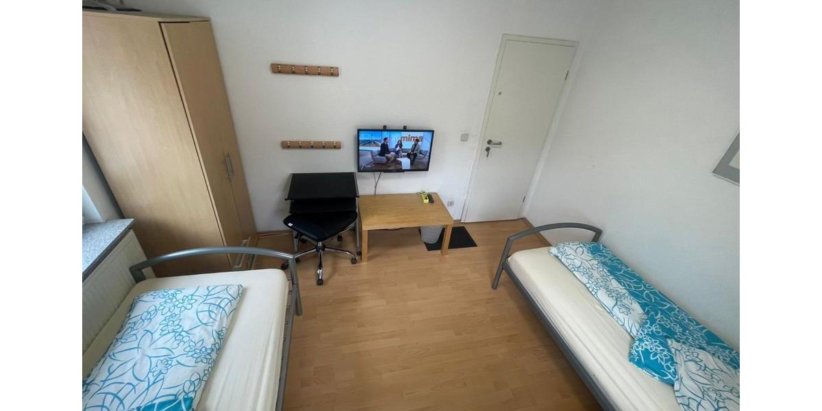 Wohnen auf Zeit Esslingen am Neckar Oberesslingen - 1 Zimmer, 13 m&sup2;, 590&euro; | Angebot:26216171