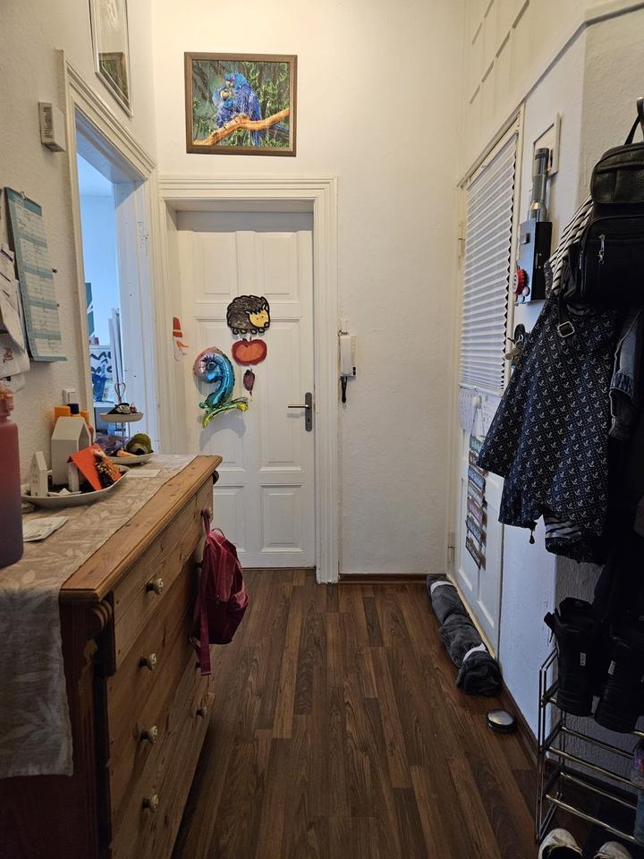 Sehr geräumige 3 Zimmer Wohnung Terrasse Keller