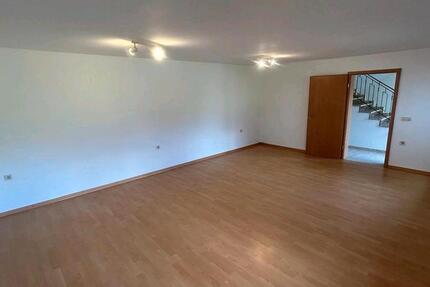 Wohnung Rittersdorf - 4 Zimmer, 158 m&sup2;, 1.000&euro; | Angebot:26612486