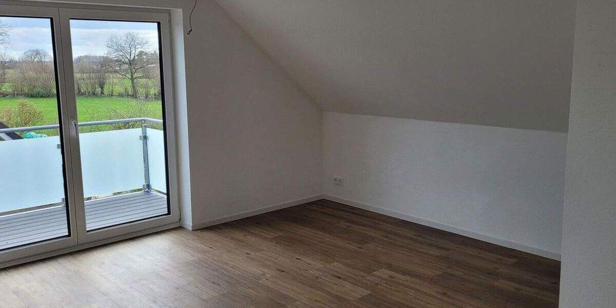 Etagenwohnung Bosau Hutzfeld - 3 Zimmer, 100 m&sup2;, 890&euro; | Angebot:24656807