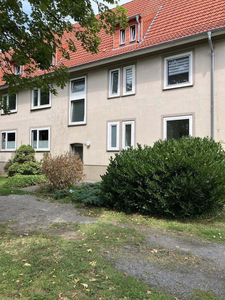 Bei VIVAWEST die Sonnenstrahlen im Garten genießen.