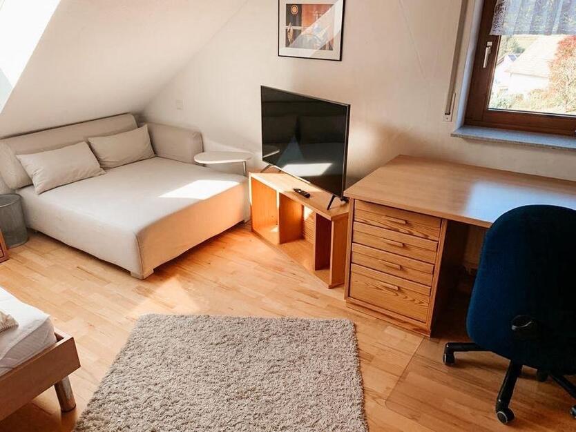 WG-Zimmer in 100 qm Wohnung ab März 2026 zu vermieten