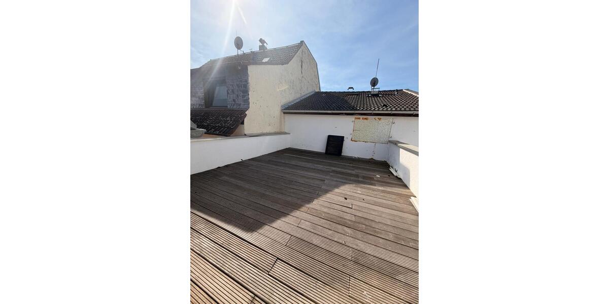 Wohnen auf Zeit Ludwigshafen am Rhein Ludwigshafen-Hemshof - 10 Zimmer, 300 m&sup2;, 650&euro; | Angebot:26636897