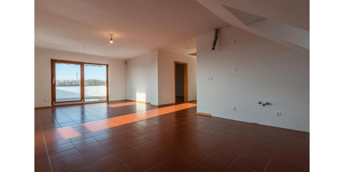 Dachgeschoßwohnung Passau Maierhof - 2 Zimmer, 76 m&sup2;, 850&euro; | Angebot:26006513