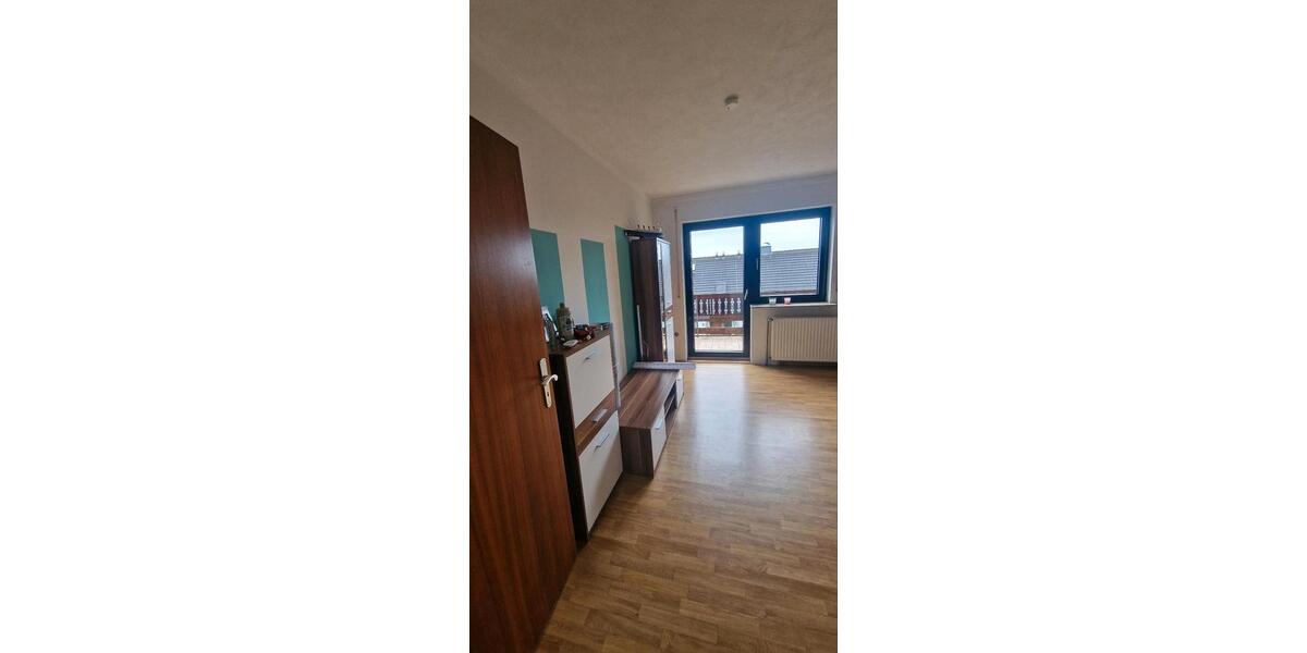 Dachgeschoßwohnung Bad Zwesten - 2.5 Zimmer, 65 m&sup2;, 360&euro; | Angebot:26479843