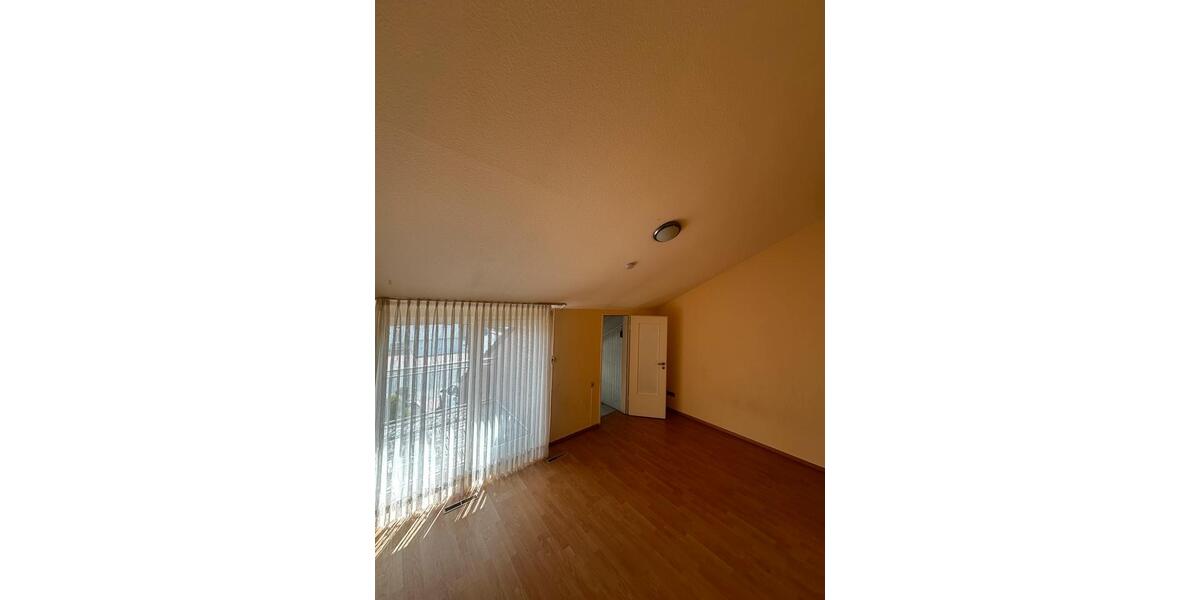 Reihenhaus Delmenhorst Düsternort - 3.5 Zimmer, 98 m&sup2;, 1.113&euro; | Angebot:26646458