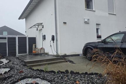 Freistehendes EFH in schöner Lage von Hausen V.d.H. zu vermieten 4 zimmer