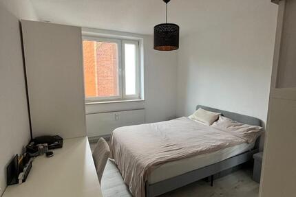Schönes und ruhiges WG Zimmer in 2er WG
