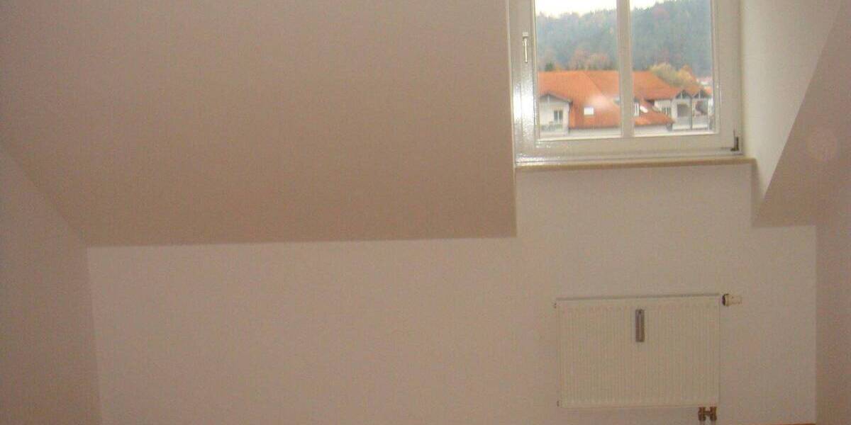 Etagenwohnung Simbach a.Inn Erlach - 4 Zimmer, 95 m&sup2;, 649&euro; | Angebot:26568573
