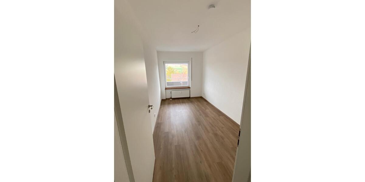 Etagenwohnung Lauda-Königshofen Königshofen - 3.5 Zimmer, 106 m&sup2;, 975&euro; | Angebot:25131313