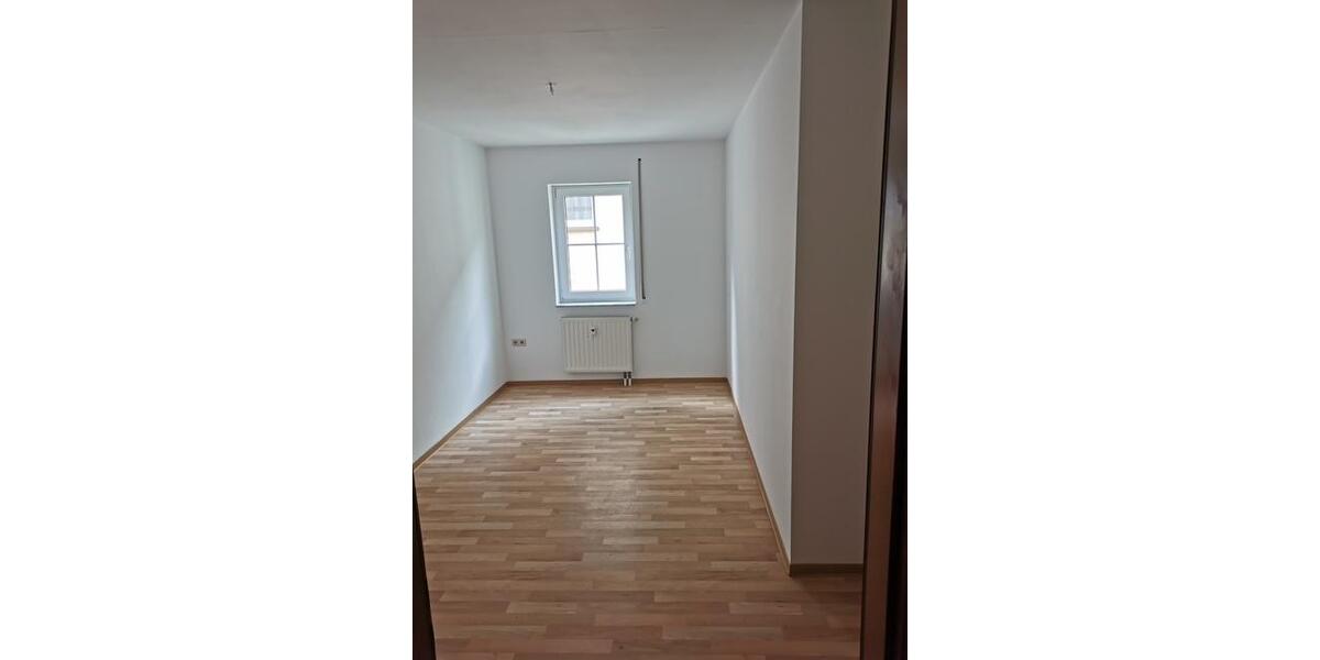 Etagenwohnung Auma-Weidatal Weidatal - 3 Zimmer, 70 m&sup2;, 420&euro; | Angebot:26650084