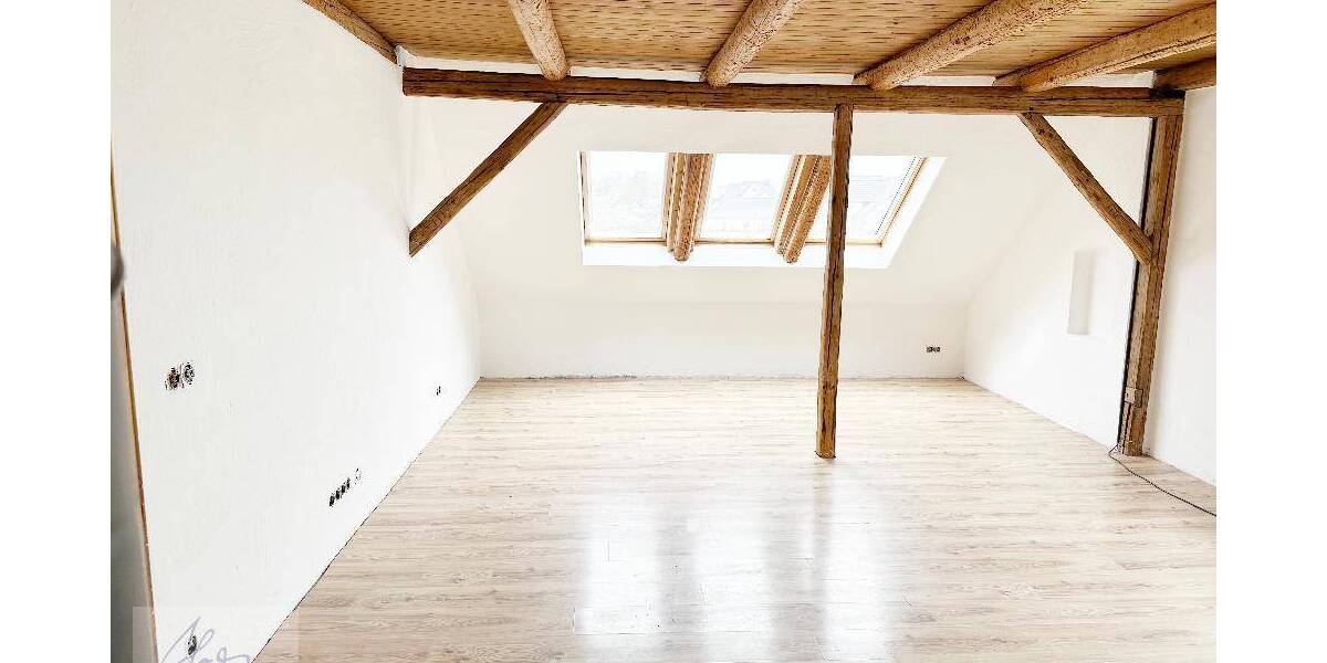 Etagenwohnung Riesa Gröba - 6 Zimmer, 127 m&sup2;, 950&euro; | Angebot:26556321