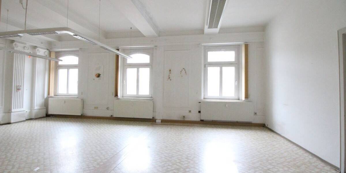 Gewerbeobjekt Aue - 1 Zimmer, 202 m&sup2;, 913&euro; | Angebot:25744613