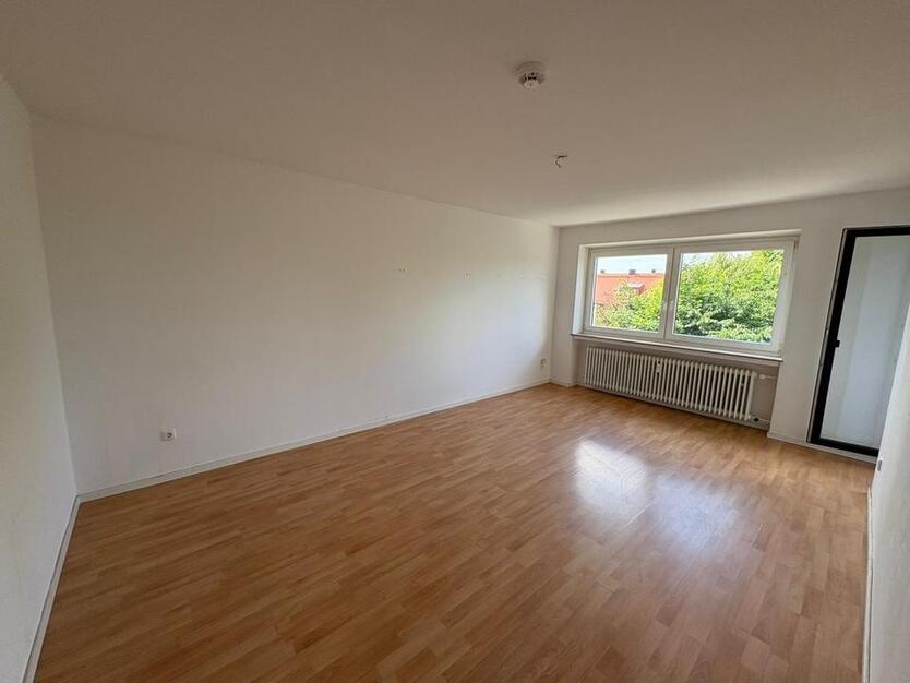 2-Zimmer-Wohnung in Selb Plößberg - 2. OG - sofort bezugsfrei zimmer
