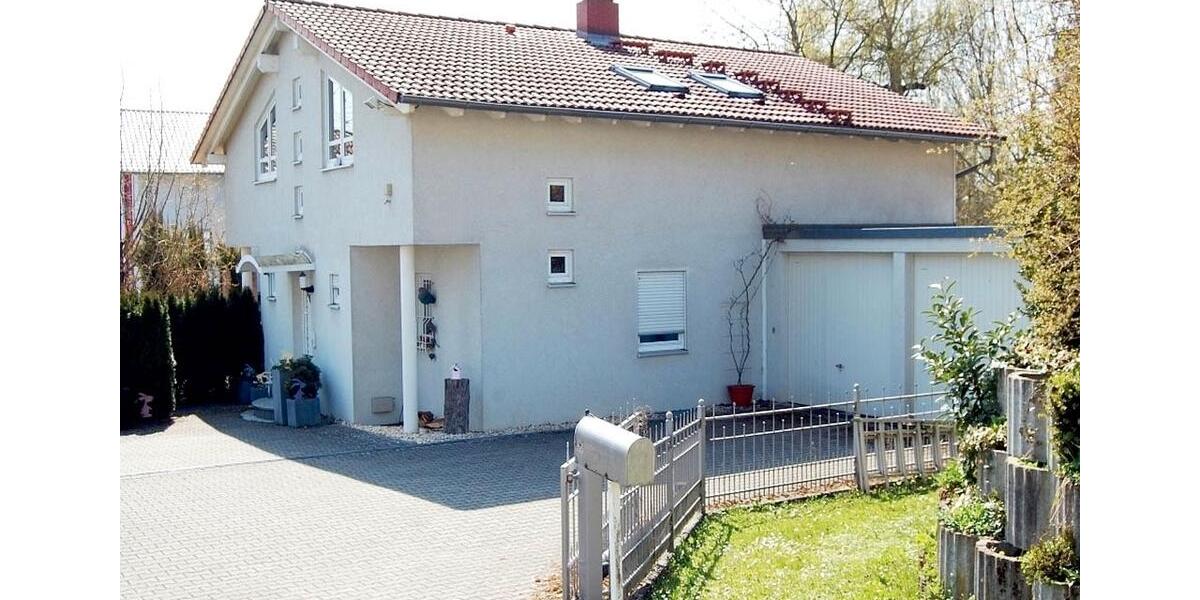 Einfamilienhaus Eislingen (Fils) - 5.5 Zimmer, 166 m&sup2;, 2.300&euro; | Angebot:25144498