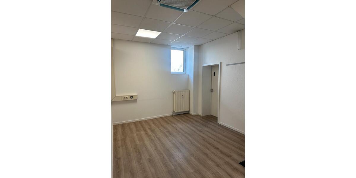 Gewerbeobjekt Oldenburg Kreyenbrück - 2.800&euro; | Angebot:26690816