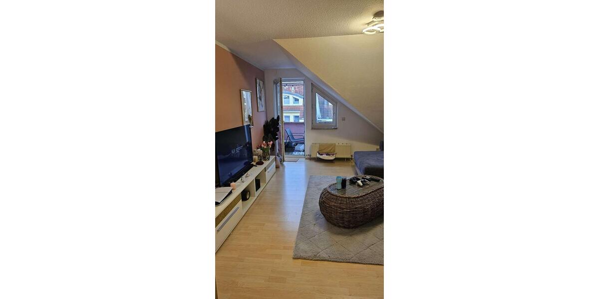 Dachgeschoßwohnung Hameln Kernstadt - 3 Zimmer, 75 m&sup2;, 550&euro; | Angebot:26001568